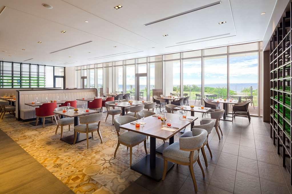 Hilton Club The Beach Resort Sesoko Nakijin Restaurace fotografie